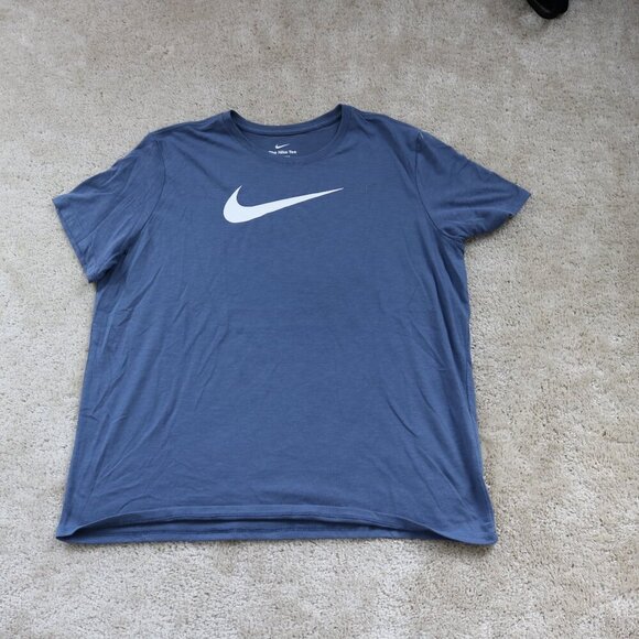 Nike Shirt - Picture 1 of 5